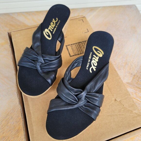 NWB ONYX WOMENS BLACK SAIL LEATHER SANDAL ITALY - Picture 5 of 5